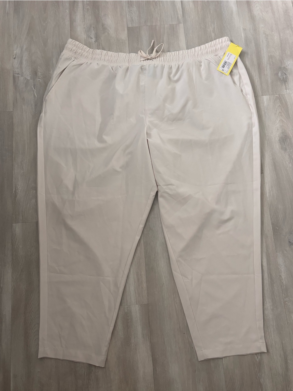 All in motion drawstring joggers in cream 2X